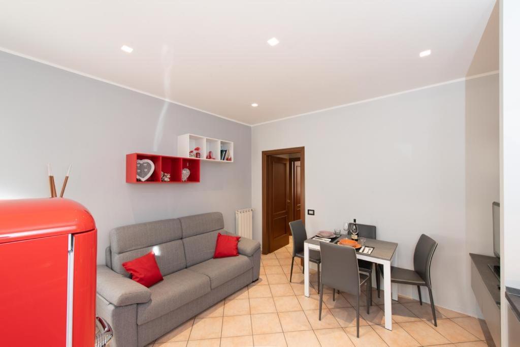 Tony Home Omegna Bagian luar foto