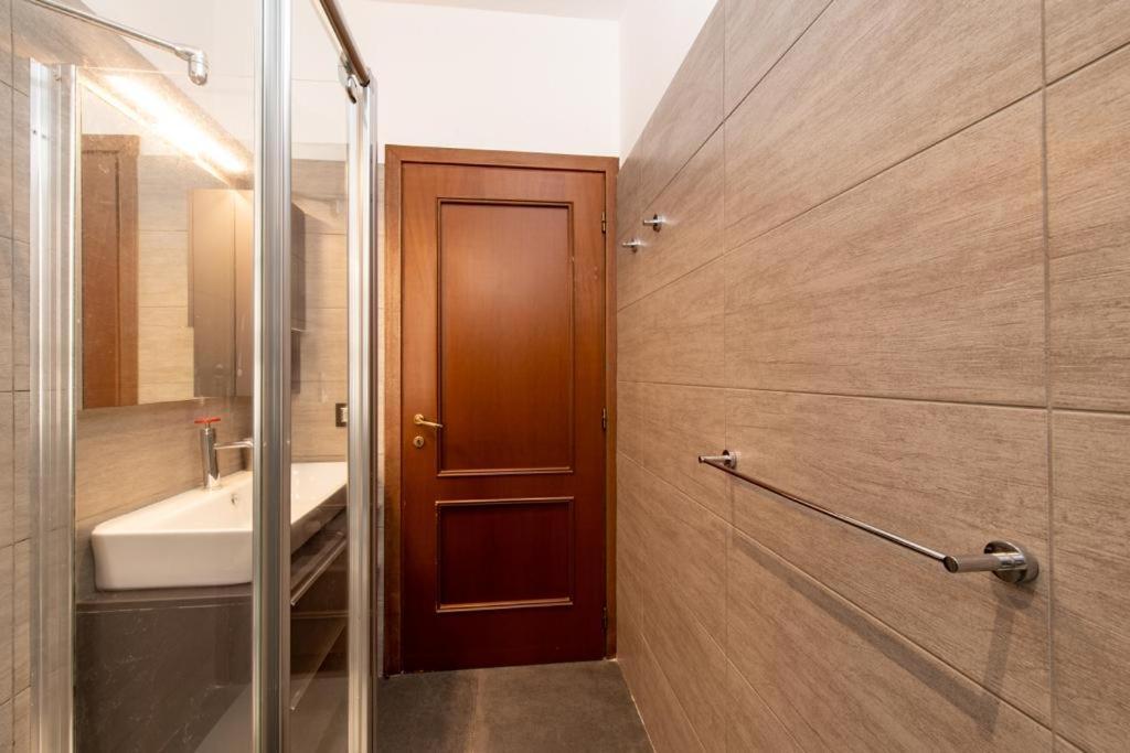 Tony Home Omegna Bagian luar foto